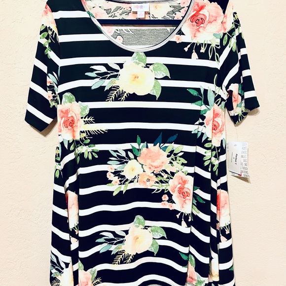 LuLaRoe Black and White Striped Floral Top size Small NWT - Picture 2 of 9